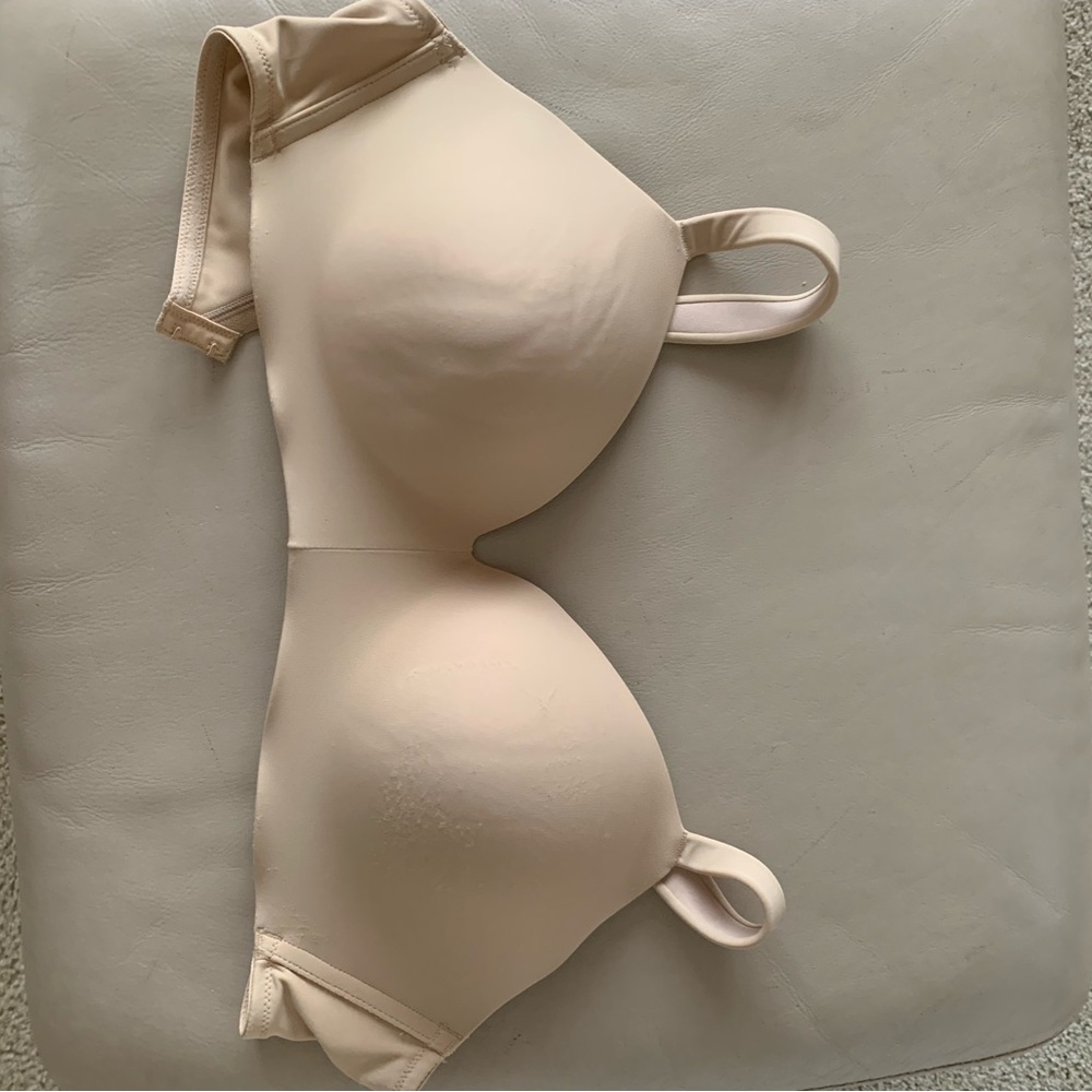 Cacique beige t shirt bra